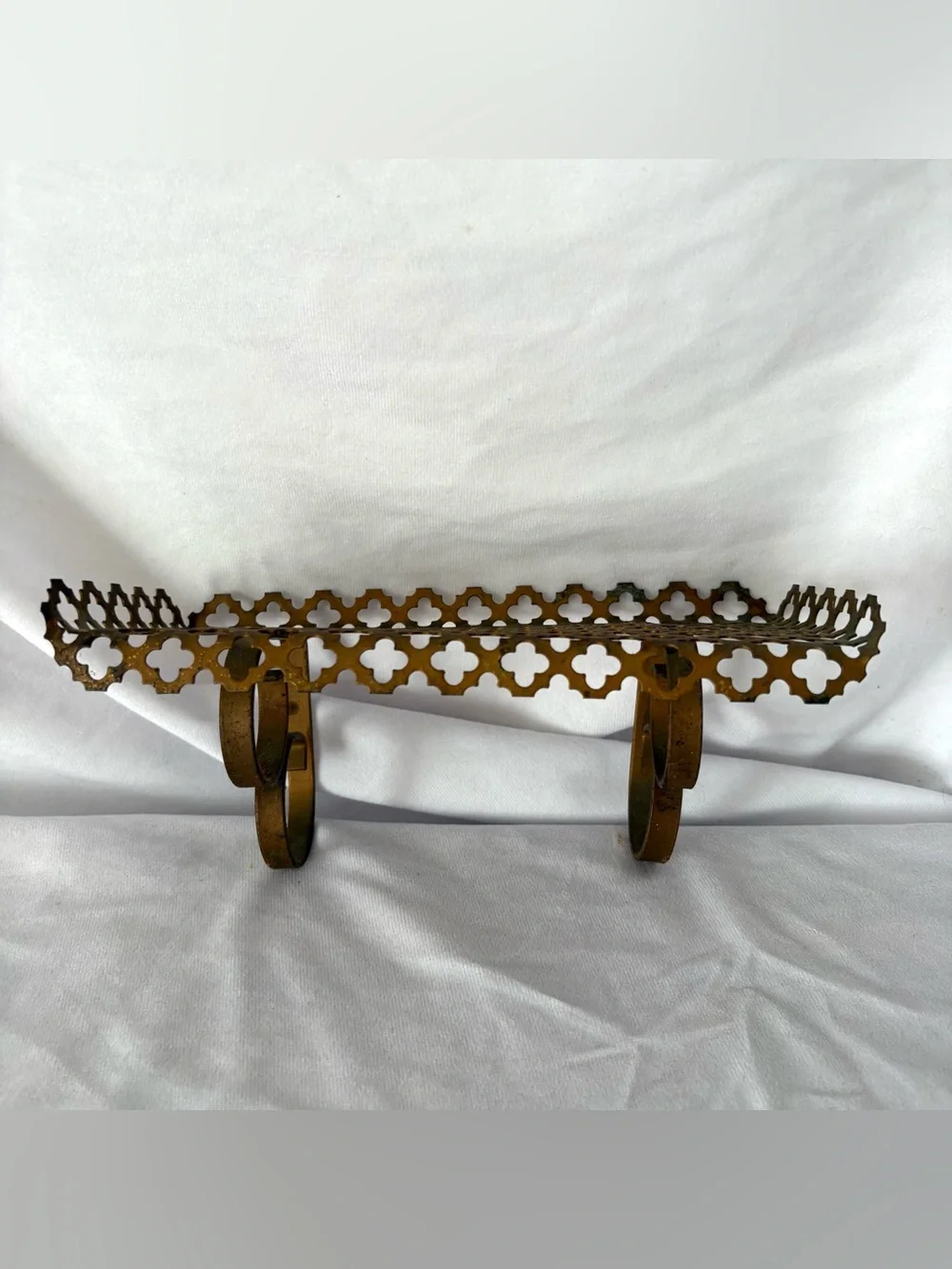 Antique brass clover metal wall shelf home decor mini accent Victorian